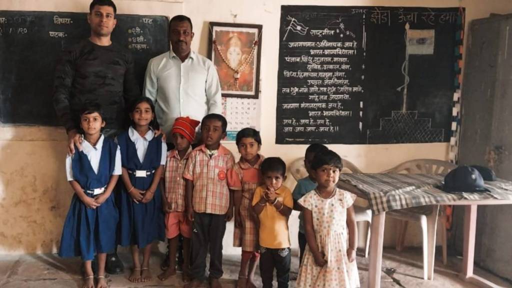 Superintendent of Police Sameer Sheikh visits Jungti village satara news