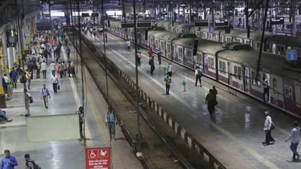 Platform ticket sales closed at 14 stations in Maharashtra