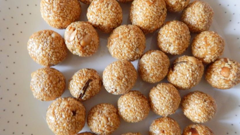 benefits of eating Til Laddu during winter 