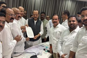 Congress demands Ajit Pawar to provide Rs 2000 crore fund