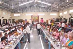 Shri Swami Samarth Annachhatra Mandal provides Mahaprasad to 1.5 million devotees in 15 days