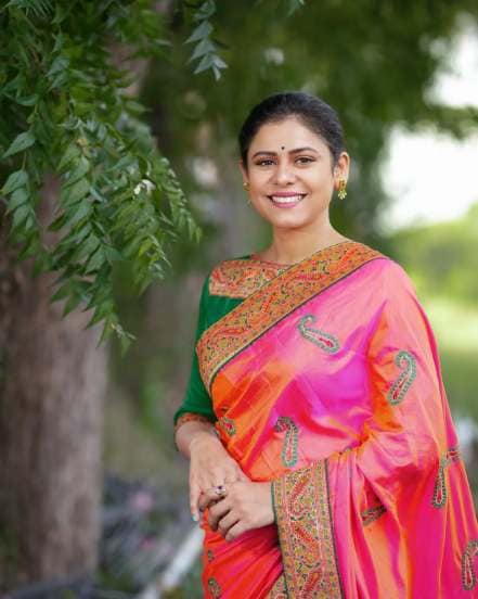 Ashvini Mahangade Chandrakor Nauvari Paithani Saree