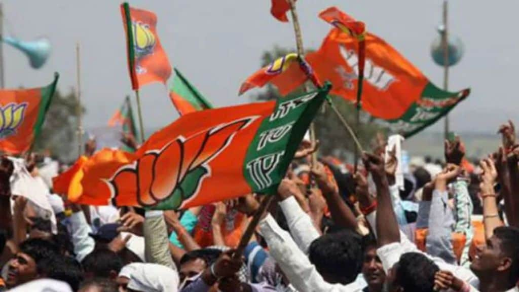 BJP retains all important districts of Vidarbha in Guardian Minister post