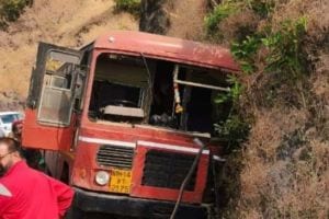 ST bus brakes fail at Anaskura Ghat Drivers saves 50 passengers lives