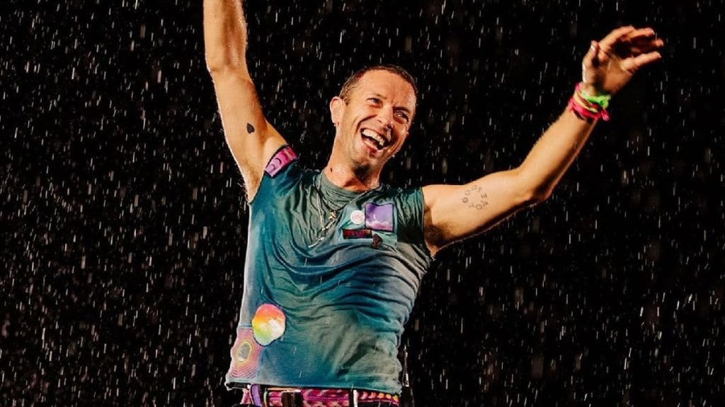 Chris Martin apologises