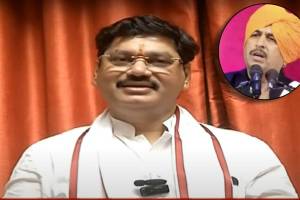 Dhananjay Munde on Namdev Shastri Maharaj