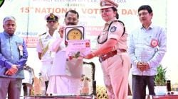 Goa Police : दक्षिण गोव्याच्या पोलीस अधीक्षकांना एका रात्रीत हटवलं, दोन दिवसांपूर्वी झाला होता राज्यपालांकडून गौरव