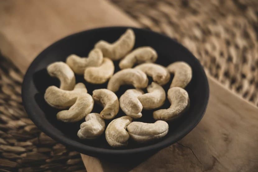 Health Benefits Of Eating Soaked Cashew Nut