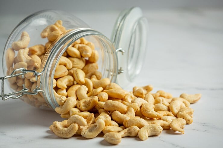 Health Benefits Of Eating Soaked Cashew Nut