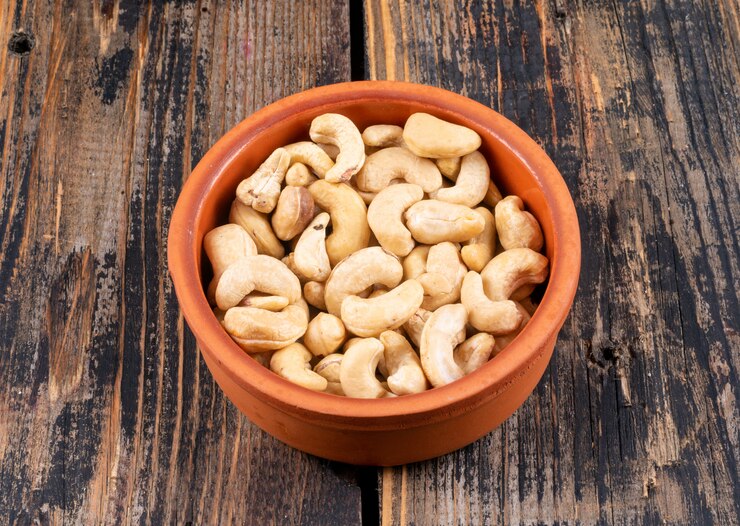 Health Benefits Of Eating Soaked Cashew Nut