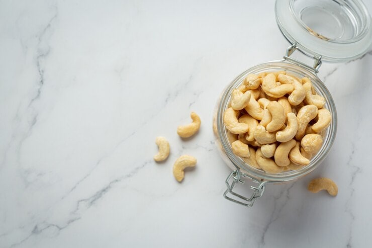 Health Benefits Of Eating Soaked Cashew Nut