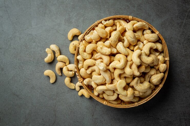 Health Benefits Of Eating Soaked Cashew Nut