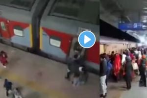 Jhansi to Prayagraj Train Attacked