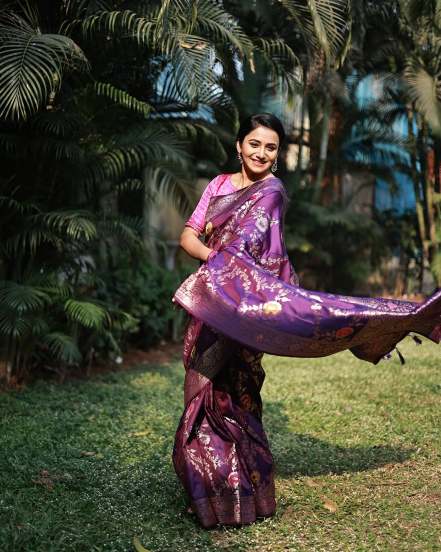 Jui Gadkari Purple Saree Look