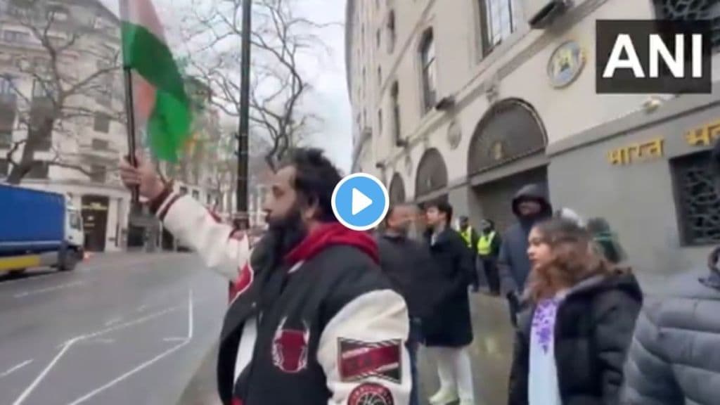 Protest by a pro-Khalistan mob outside the Indian High Commission in London met counter-protest