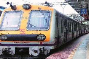 Confusion due to incorrect announcements in running local trains