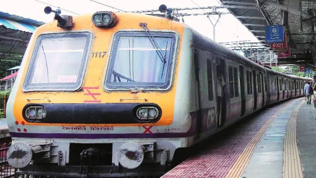 Confusion due to incorrect announcements in running local trains