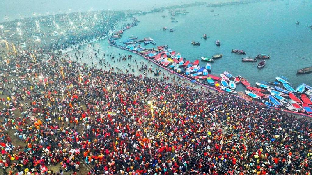 पुढील दीड महिन्यात तब्बल ४० कोटी भाविक महाकुंभसाठी प्रयागराजमध्ये येतील. (PC : MahaKumbh 2025/X) 