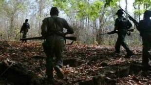 4 Naxalites killed 1 policeman martyred in encounter in Chhattisgarh