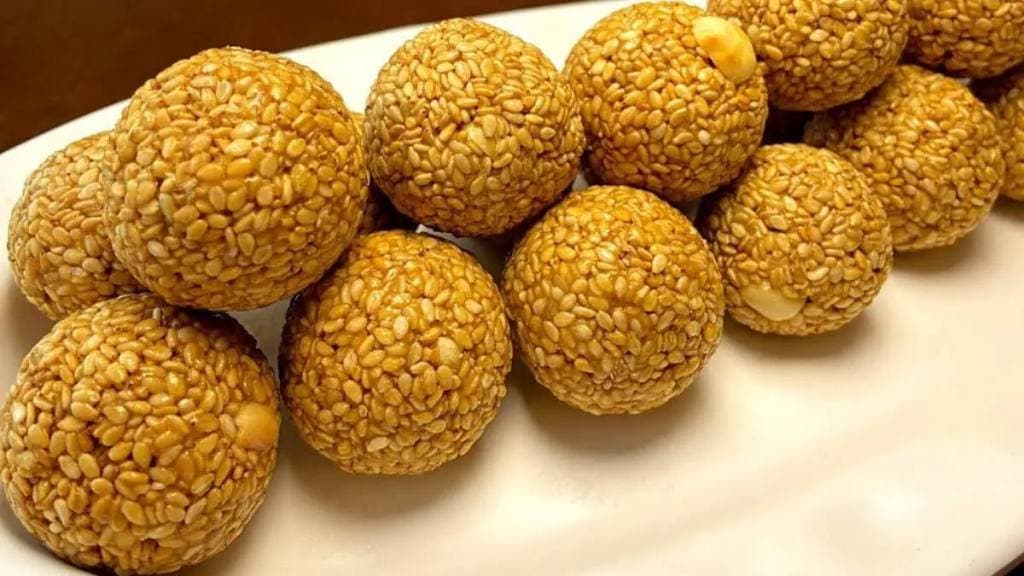 Makar sankranti Til ladoo recipe how to make tilgul at home makar sankranti 2025 recipe in marathi