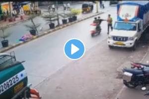 Thief absconded by pulling the gold chain of boy on Road of mumbai kandivali thrilling incident video viral