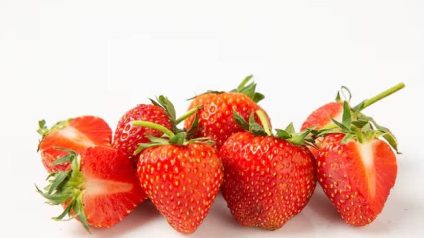 How To Identify Fresh Strawberries