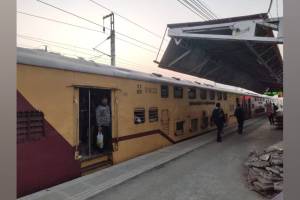 Western Railway finalized connecting Valsad fast passenger train