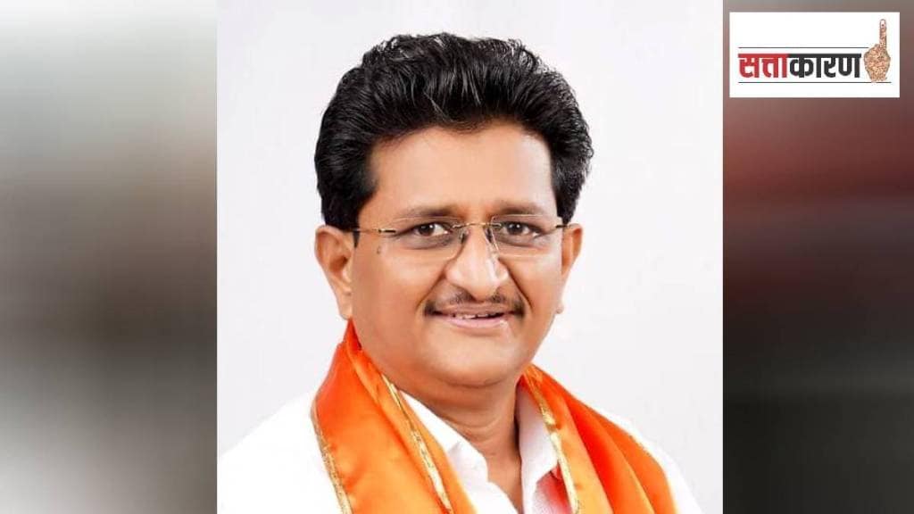 Vishnu Bhangale suspended from the Thackeray group, is now Jalgaon district head of Shinde group