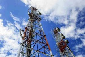 Unauthorized mobile towers have been erected in Mankhurd, Govandi, and Shivaji Nagar of M-East division without any kind of license.