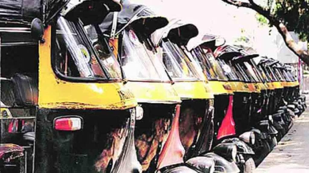 Rickshaw driver arrested , molesting woman ,