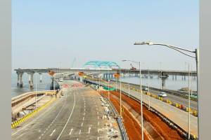 Bandra Worli sea bridge coastal raod will be inaugurated by CM Fadnavis on Republic Day