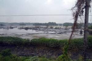 order prohibits illegal sand mining within 600 meters of thane and kalyan railway tracks until March 14