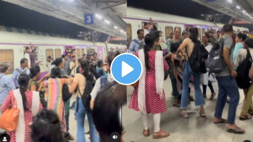 Shocking video Mumbai Local Women Fought With Each Other At Dombivli Railway Station