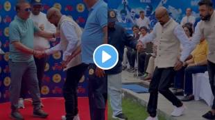 Vinod Kambli struggles to walk but touches Sunil Gavaskar feet at Wankhede Stadium ceremony video viral