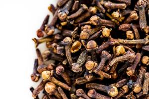 What Happens To Your Body When You Eat A Clove Daily?