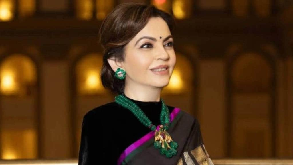 Nita Ambani dazzled at Donald Trump’s pre-inauguration reception in Washington DC, showcasing Indian artistry through a Kanchipuram sari by National Award-winning artisan B. Krishnamoorthy and heritage jewelry.