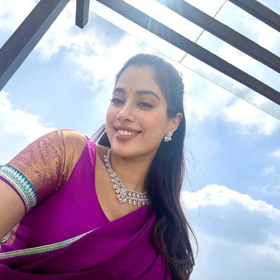 Janhvi kapoor in purpule colour saree, new year 2025