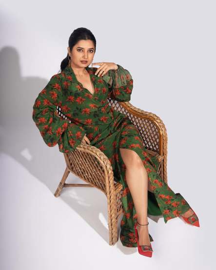 Prajakta Mali Stylish photoshoot in Green Floral Print Dress