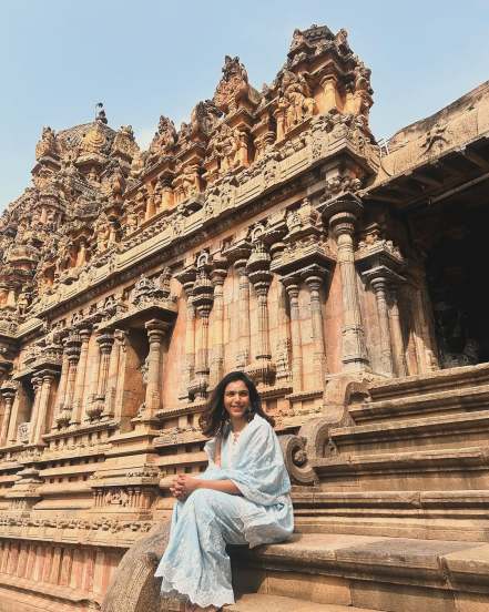 Shriya Pilgaonkar visited thanjavur big temple Brihadeeswara Temple thanjavur tamil nadu
