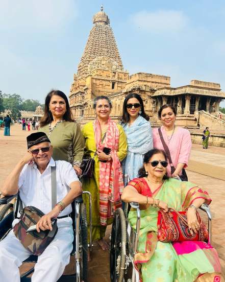 Shriya Pilgaonkar visited thanjavur big temple Brihadeeswara Temple thanjavur tamil nadu
