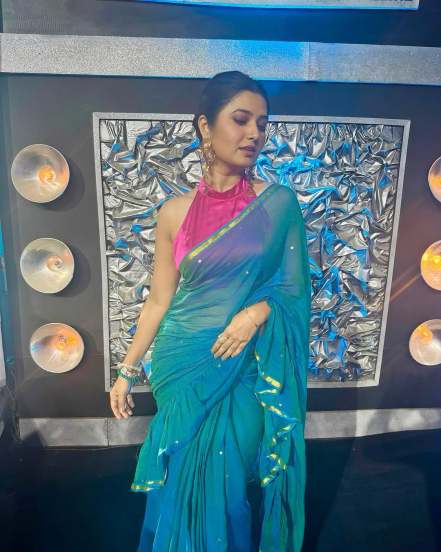 prajakta mali In Peacock color saree