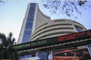 Sensex retreats below 78 thousand due to selling pressure