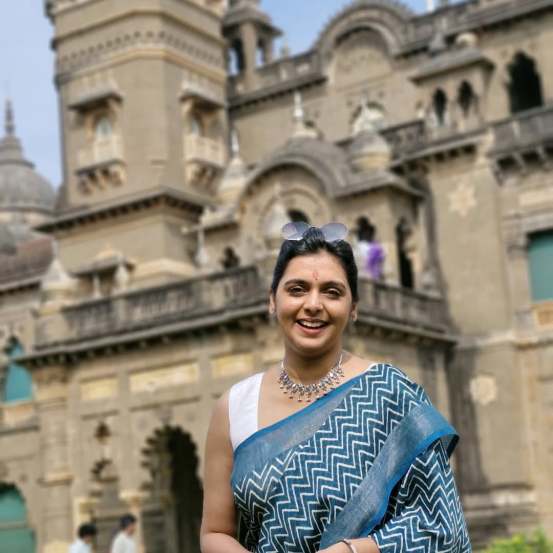 Shivani Naik Blue Cotton Saree Look