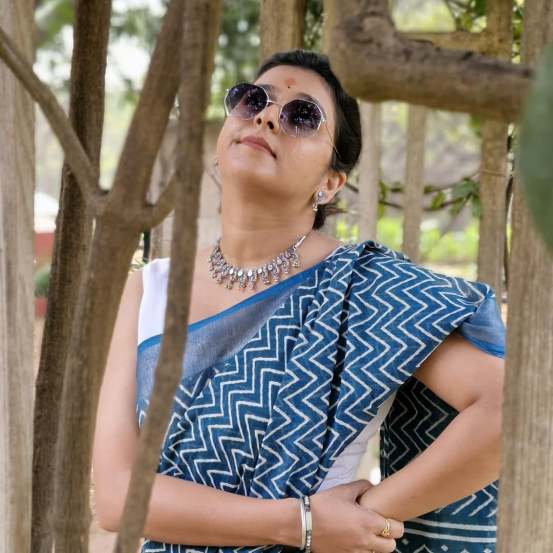 Shivani Naik Blue Cotton Saree Look