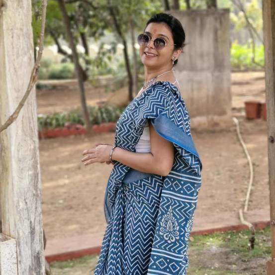 Shivani Naik Blue Cotton Saree Look