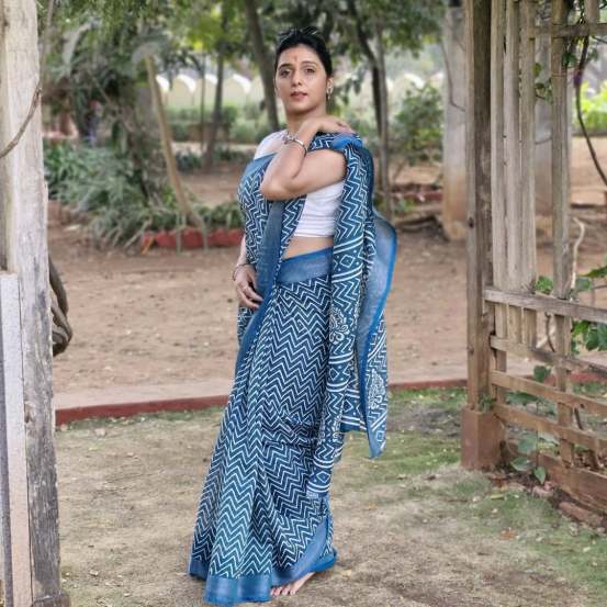 Shivani Naik Blue Cotton Saree Look