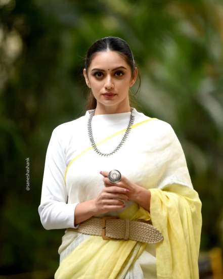 Shruti Marathe Yellow Saree Look