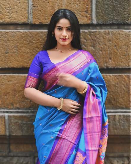 Prapti Redkar Shares pictures on social media in blue paithani saree