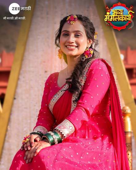 Janhvi AKA Divya Pugaokar in red designer dress for her haldi ceremony in Laxmi Niwas 