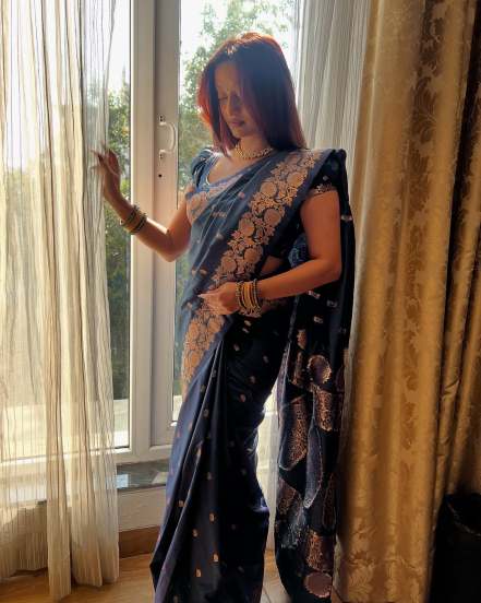 Manasi Naik shares traditional look pictures in Blue Banarasi Silk saree on social media